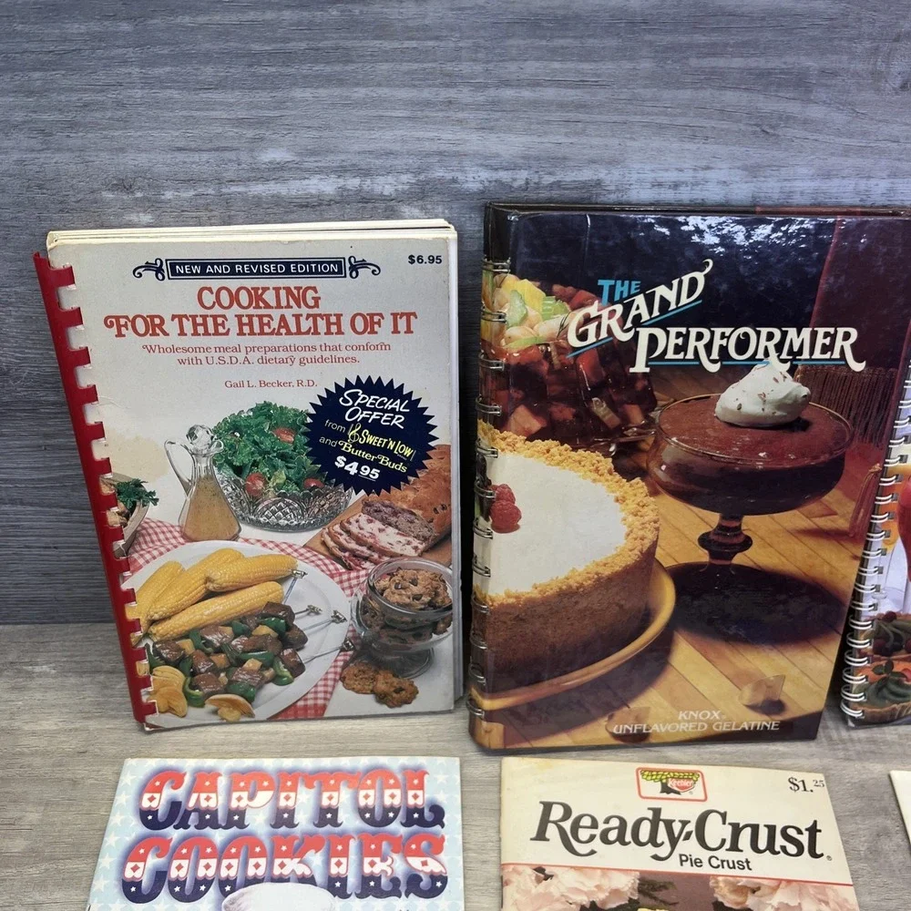 Cookbooks Hershey Jello Bakers Recipes Holiday Baking Booklets Vintage Lot of 14